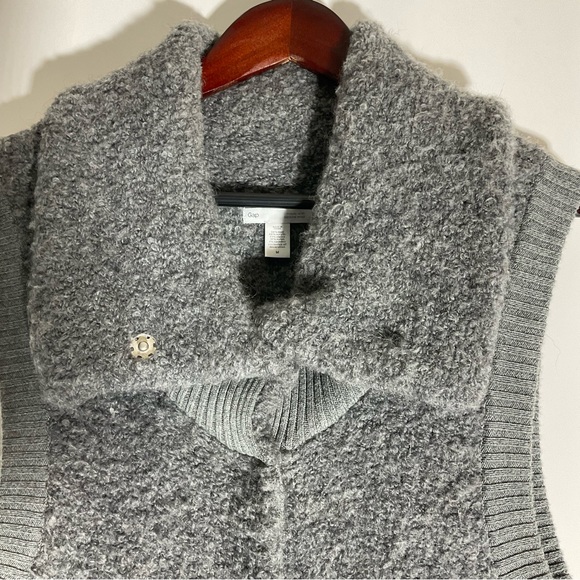 GAP Made w/Alpaca Wool Snap Front Vest Wide Collar Cozy Fuzzy Sleeveless Size M - Picture 5 of 16